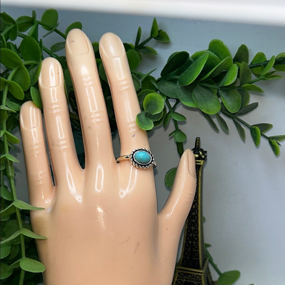 Fashion Jewelry Turquoise and Silver Ring